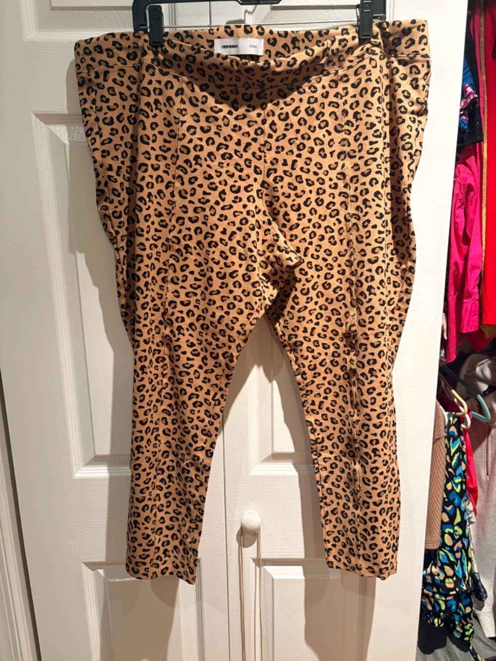 BOGO Leopard-Print pants in Tan and Black